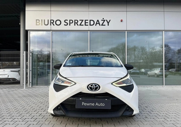 Toyota Aygo cena 36900 przebieg: 95300, rok produkcji 2020 z Nowy Staw małe 254